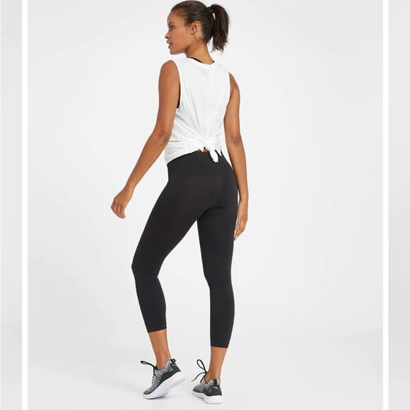 SPANX black seamless look at me now crop leggings women's size XS - Picture 1 of 6